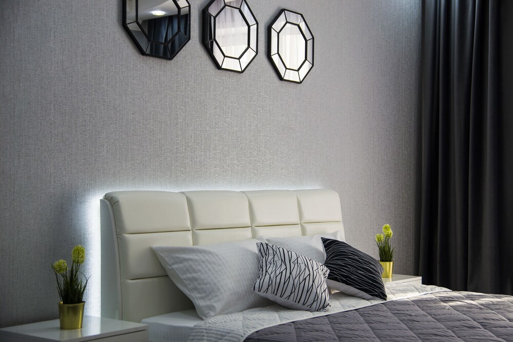 Apartment Luxe on Maslennikova 58 view 3