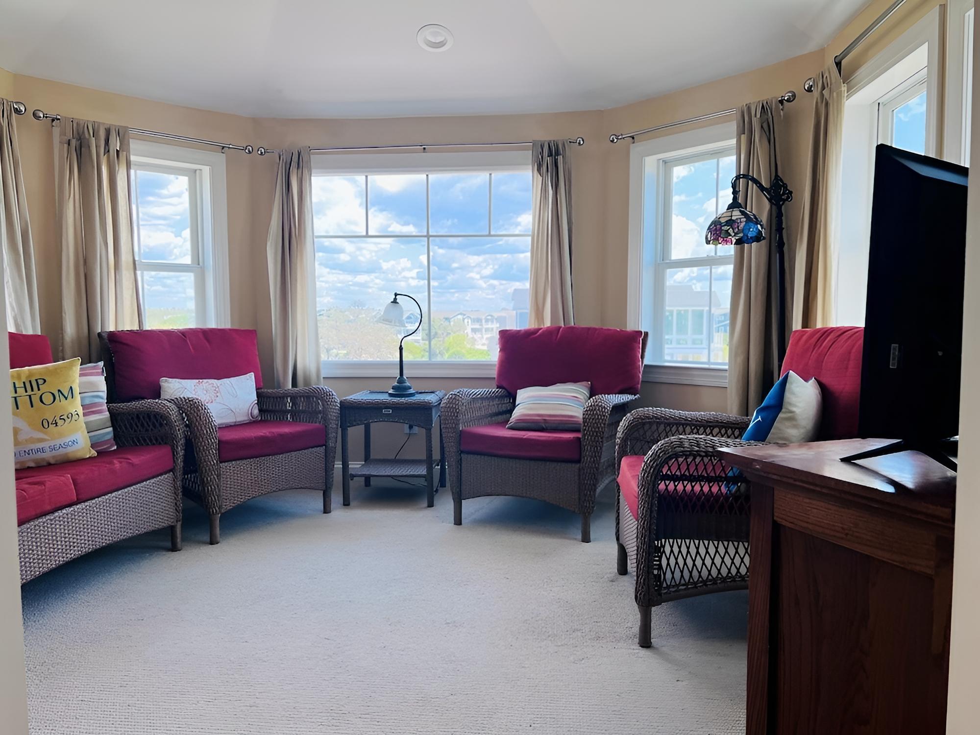 Lazy Days - 6 Br Home