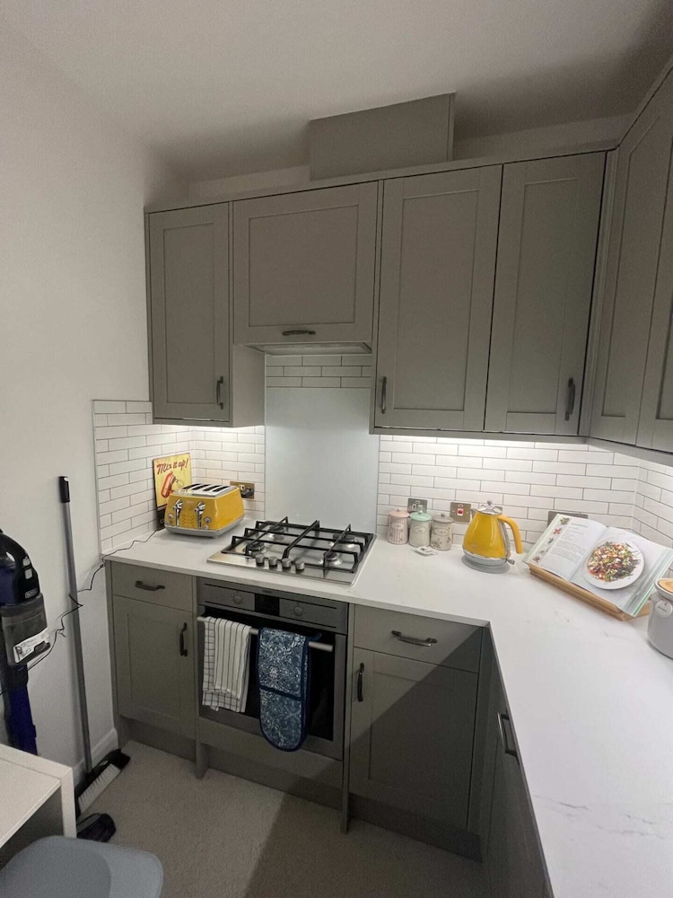 Inviting & Spacious 3BD Flat - Shadwell