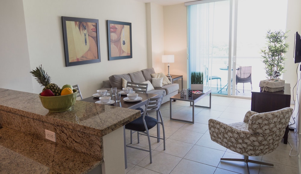 Oaks on the River Boutique Residences