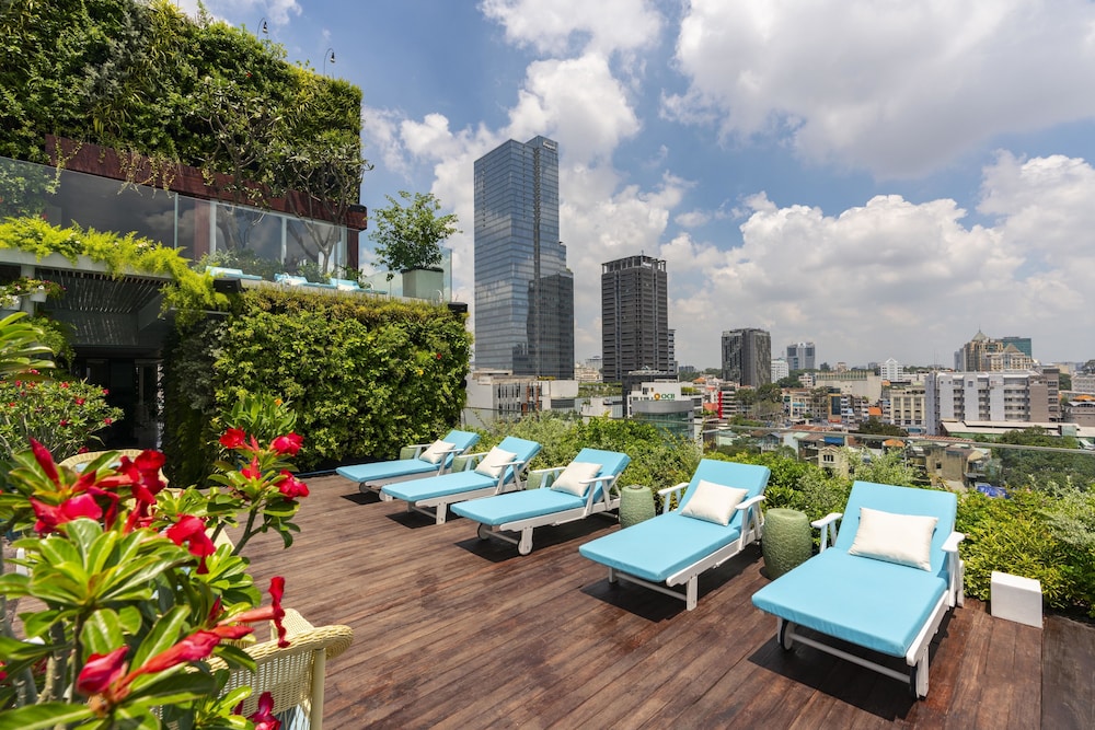 Au Lac Charner Hotel 27