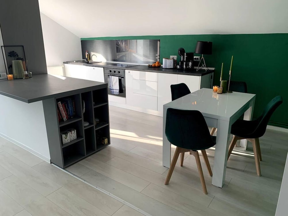 Spacious 3 Bed Apartment Cluj Floresti Near Vivo view 5