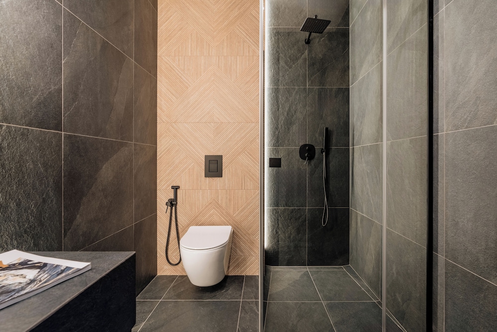Crystal Pine Spa - LoftAffair Collection