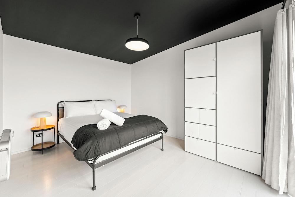 The Outlook on Mount Louis – 1 Bedroom