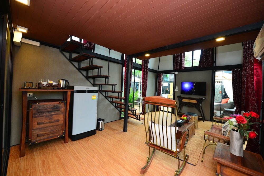 Bukit Pool Villas
