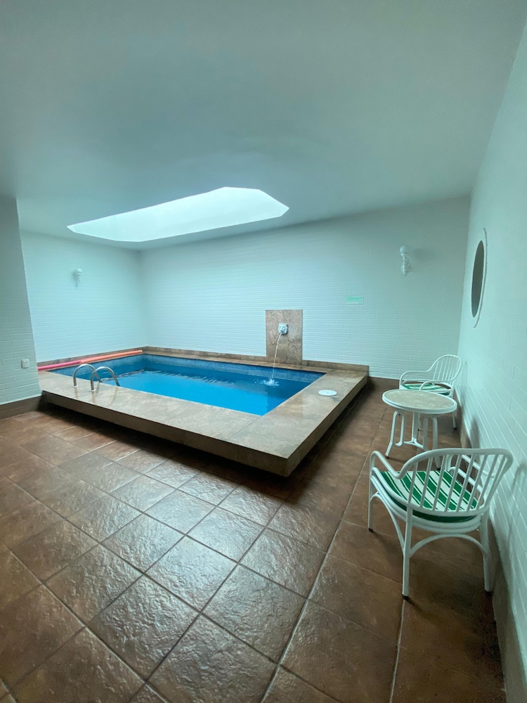 L'amour Hotel
