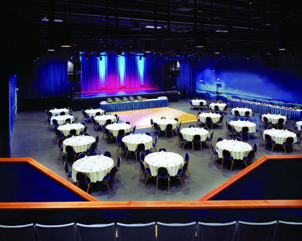 Wheeling Island Hotel-Casino-Racetrack