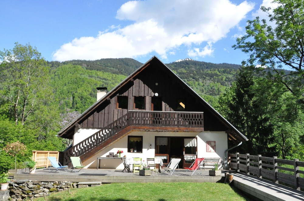 La Grange Aux Loups