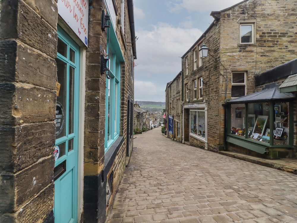 Main Street View