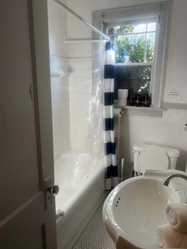 Garland Haven Hideaway Unit B