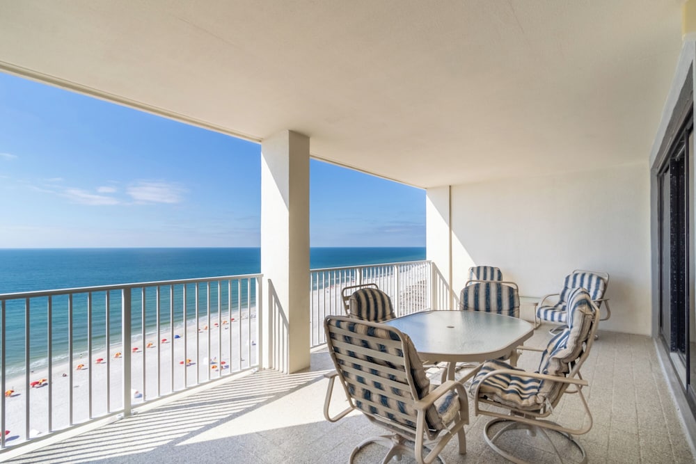 Windward Pointe 1502