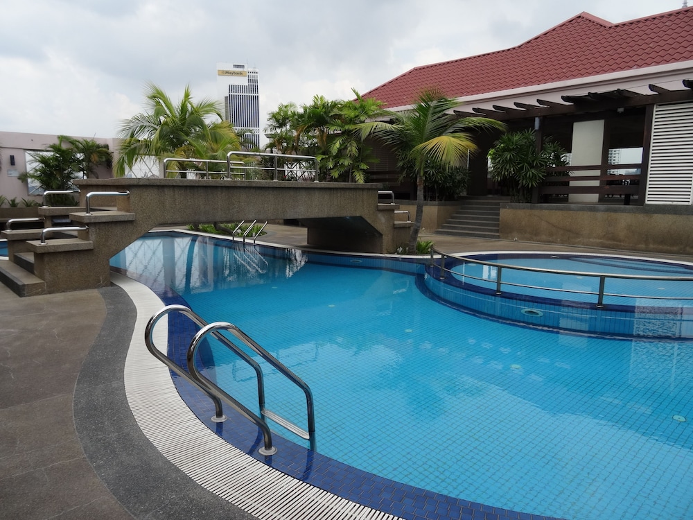 Balkoni Hijau at Casa Mutiara KL photo 7