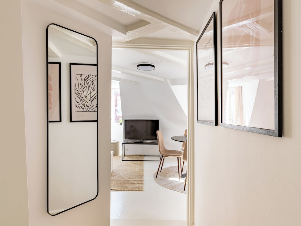 Sanders Admiral - Cosy 1-bdr Apt