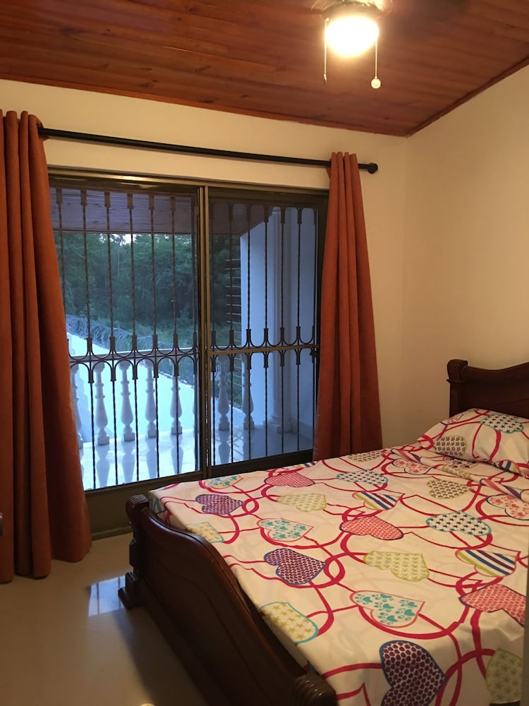 Villa Ensueño - House with Pool & Hot Tub view 4
