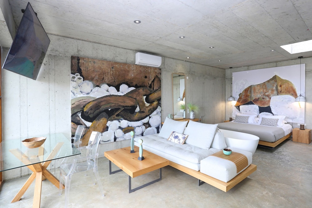 MARNOS VILLAS photo 4