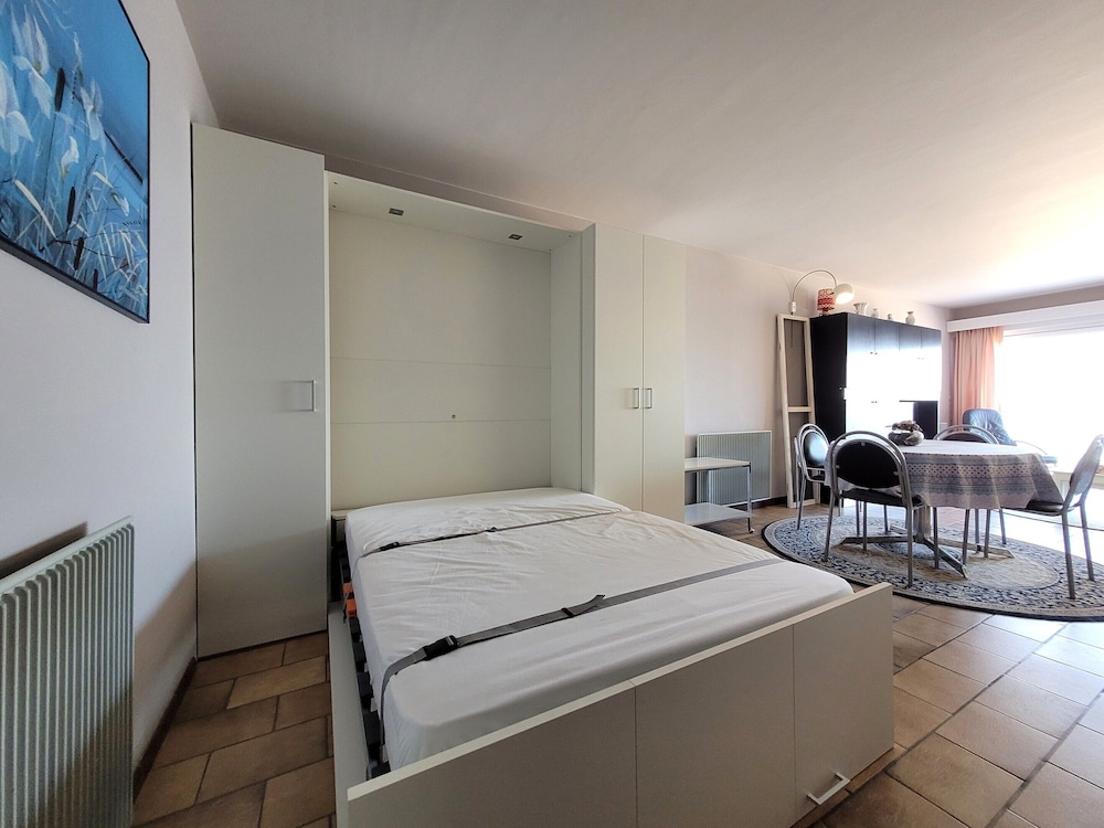 Apartment in Belgium With Stunning Sea View
