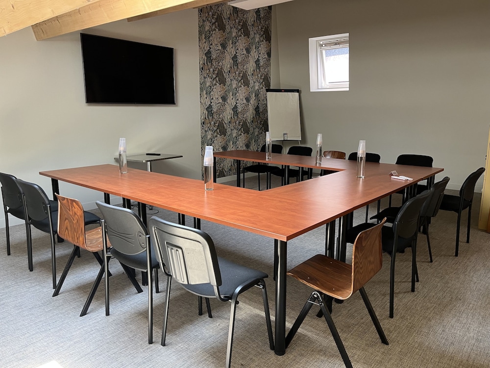 meeting & event spaces