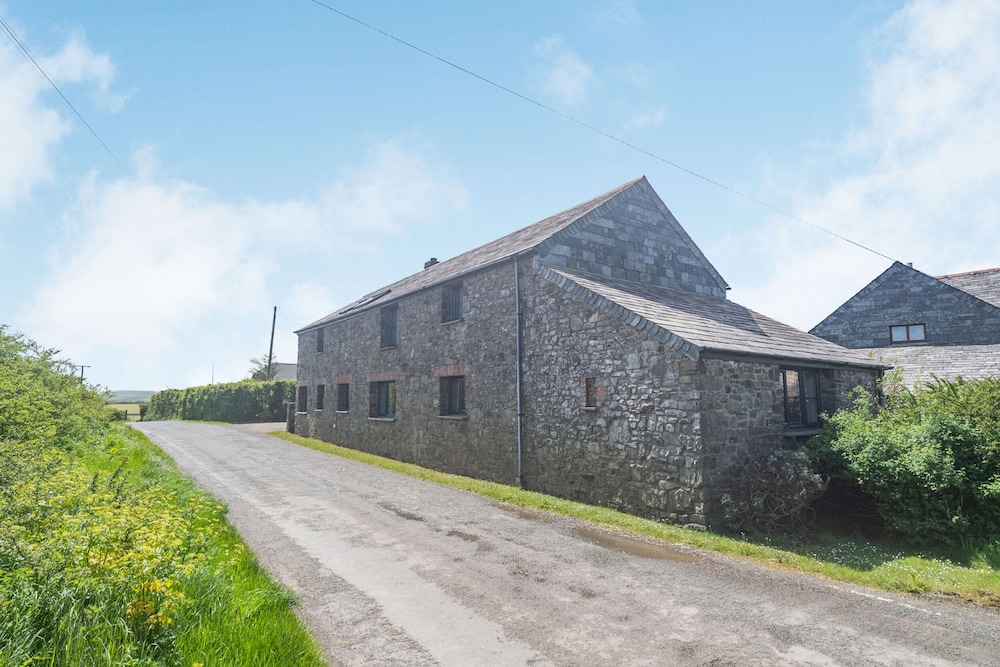 Bude Vacations - Penbarden Barn - Property Image 2