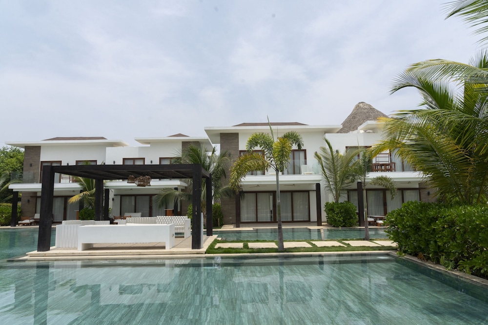 Lamar Pool 7 in Monterrico