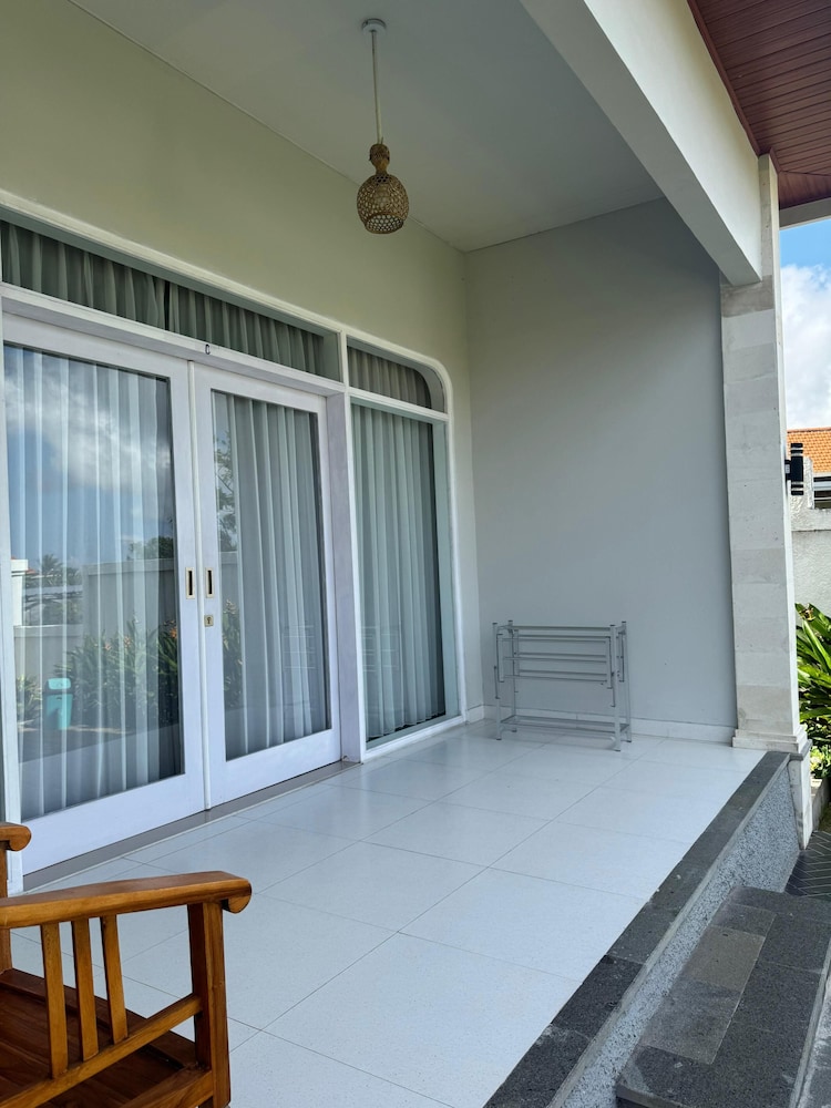 Octa House