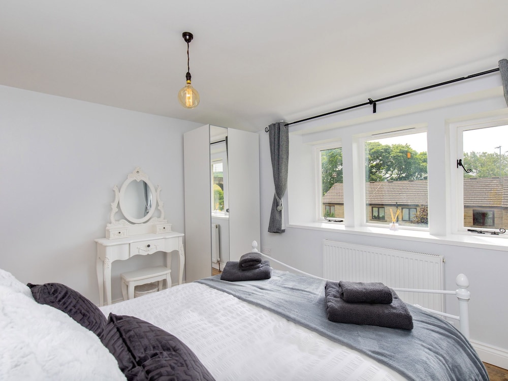 Mischa Cottage