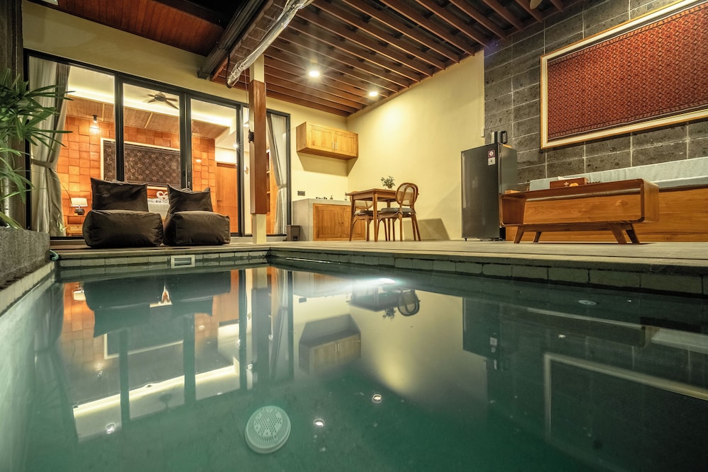 Uma Sari Private Villa