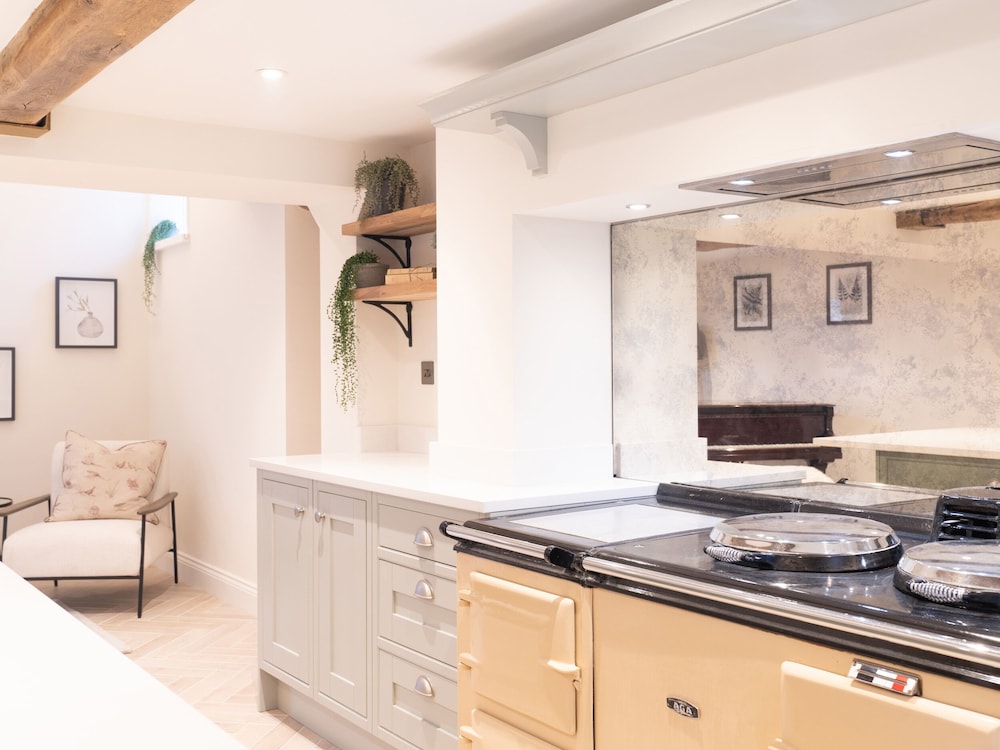 Stag Cottage