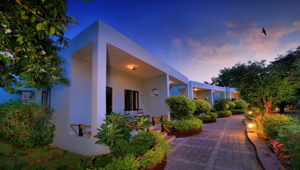 “ The Pugmark “ – A Wildlife Resort”