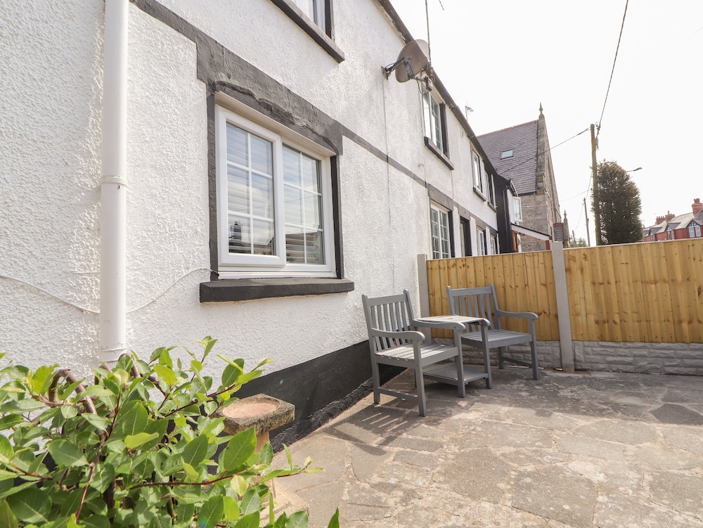 Afallon Cottage