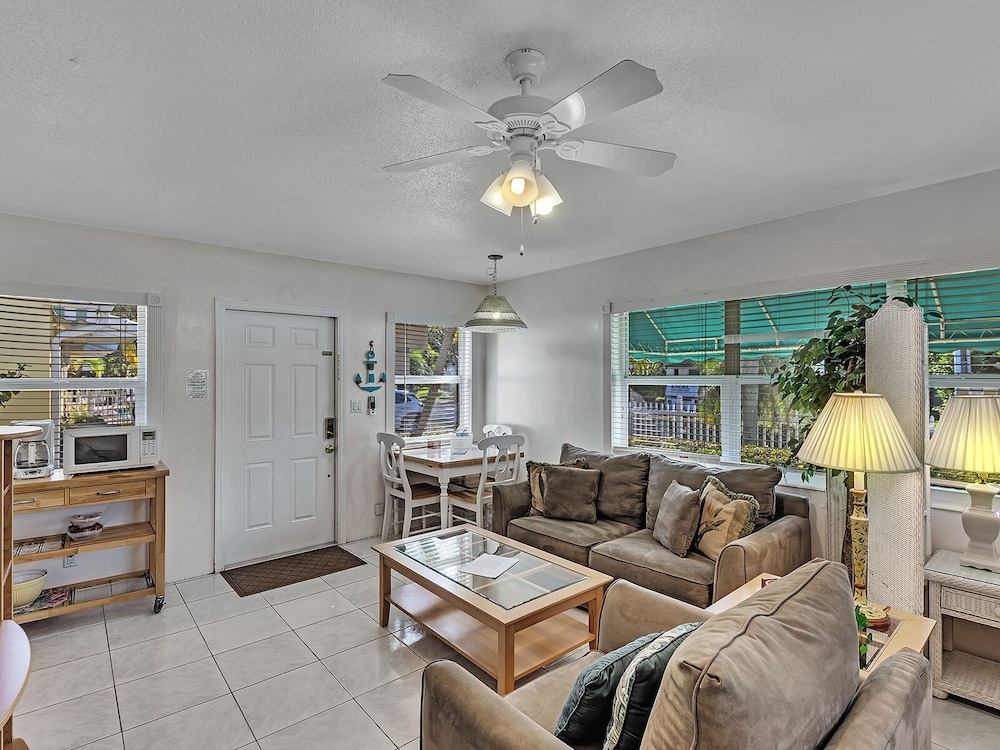 Bahama Beach Club of Pompano