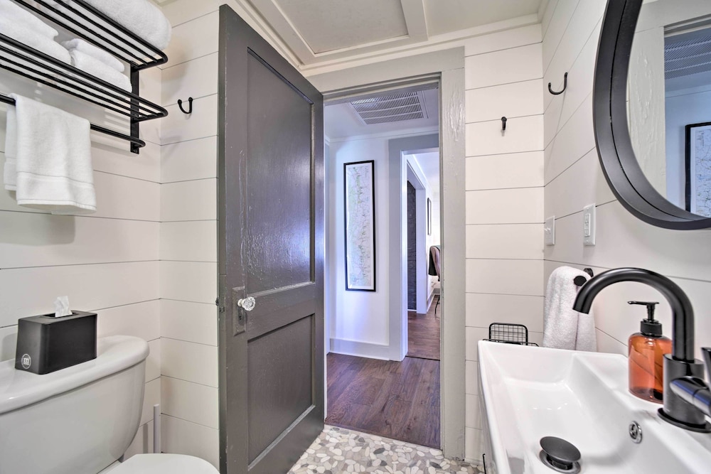 Updated Brevard Home - Close to Downtown! view 5