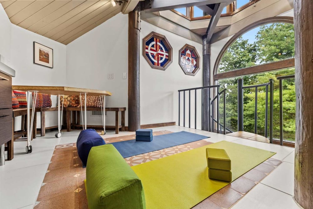 Belltop Architectural Wonder on Private Mountain
