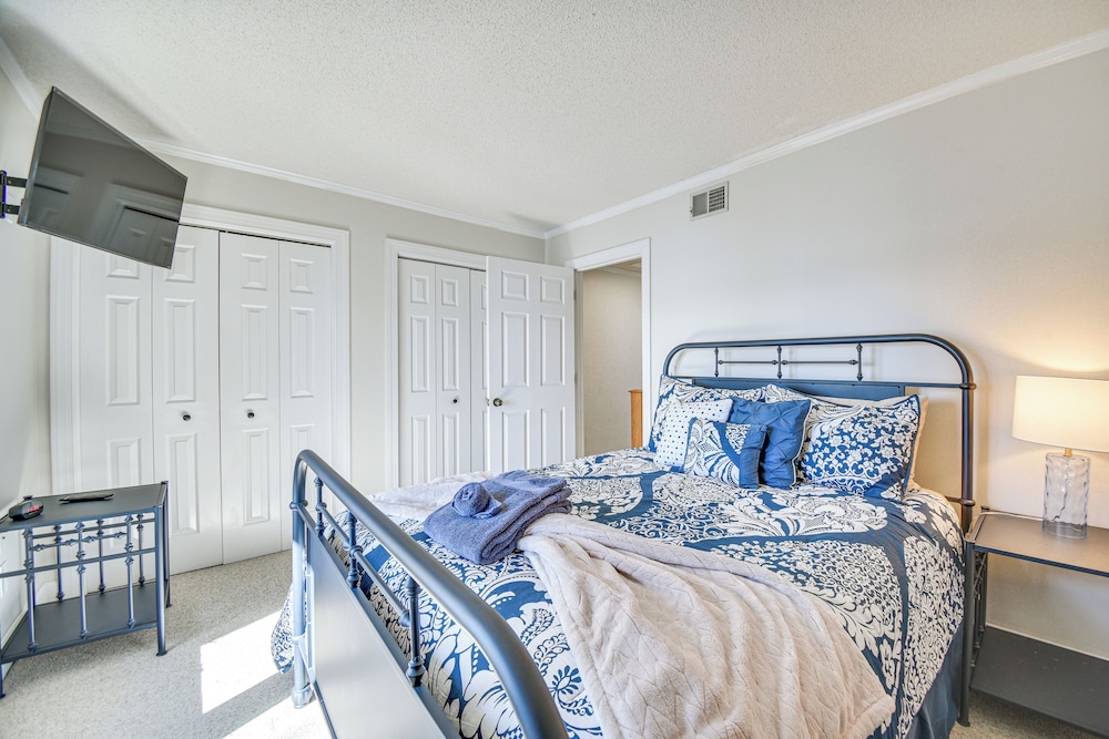 Boat & Fish: Waterfront Gem on Pasquotank River!