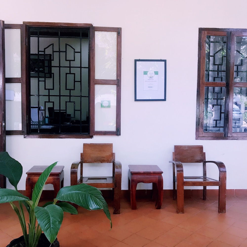 Wisdom Laos Hotel