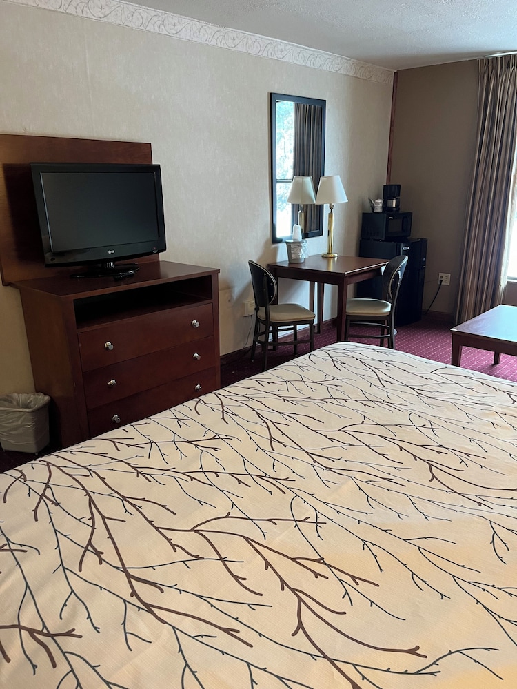 Mineral Palace Hotel & Casino view 5