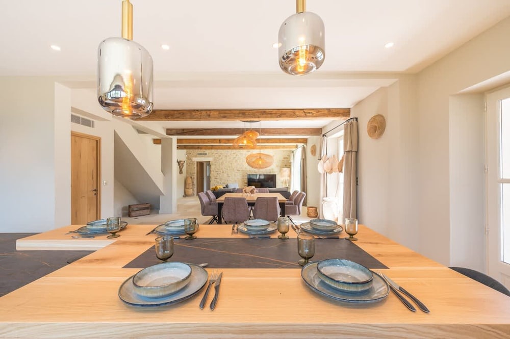 Villa Lou Panta Elegance and Comfort in the Heart of Saint-r My-de-provence