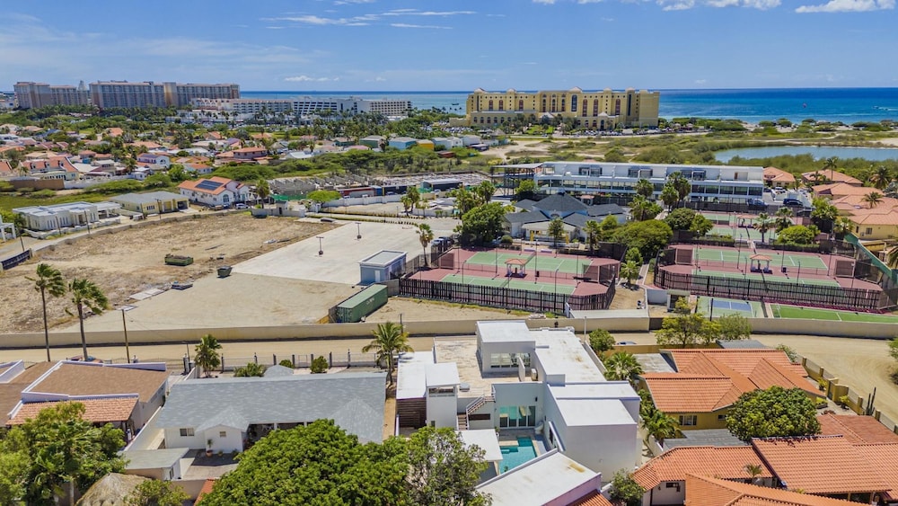 4 4 5 Rooftoppoolpingponggazebonear Ritz Beach