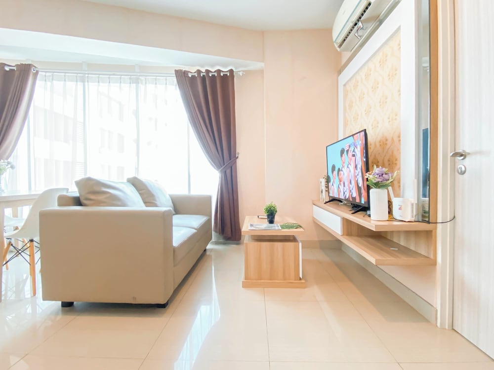Simple And Homey 2Br At Grand Kamala Lagoon Apartment