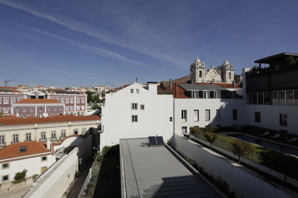Santa Catarina Superior Apartments by linc