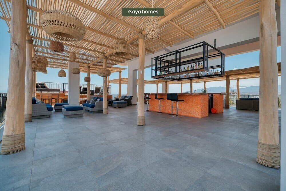 Cozy 1Br Apt - Pool - Gym - 2 Min to the Beach