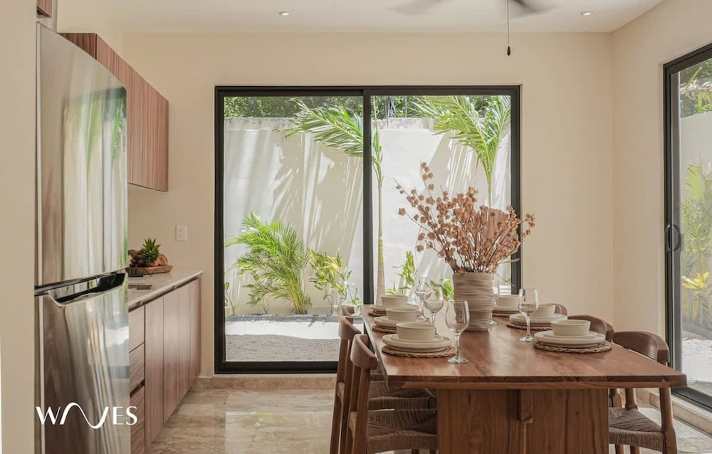 Exclusive Apt w Private Pool Surround Speakers