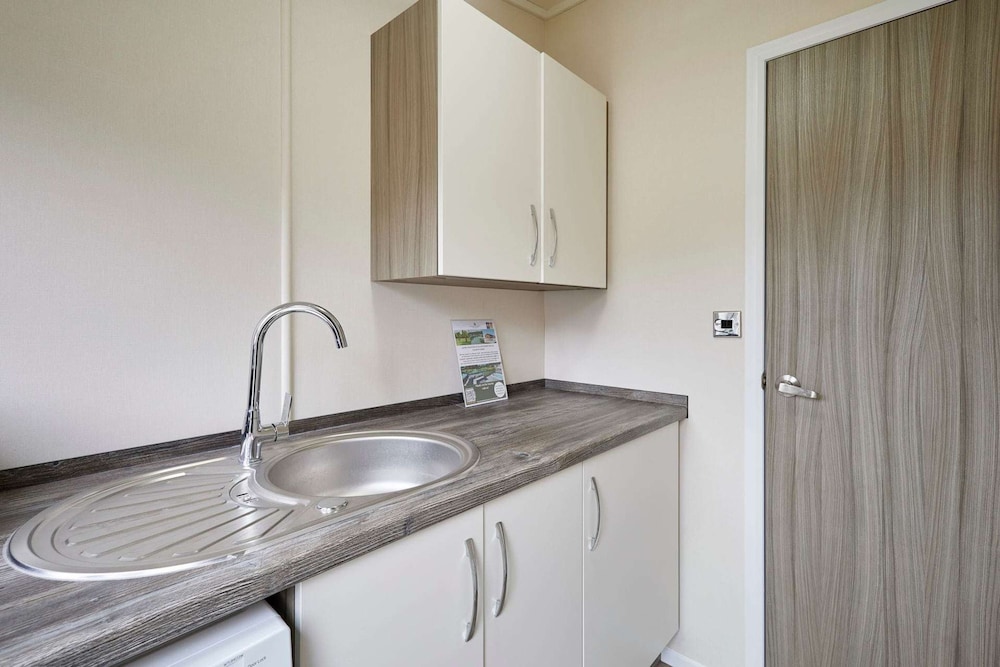 Host Stay Audley Lodge