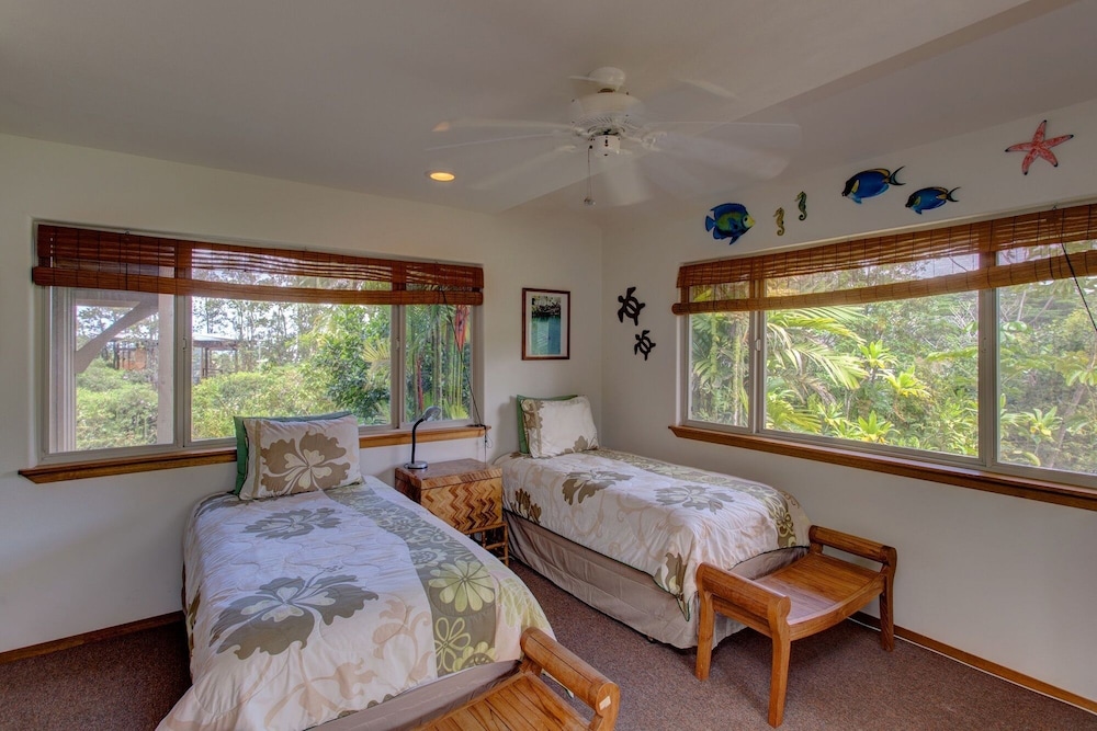 Maluhia Hale 3 Bedroom Home by RedAwning view 3