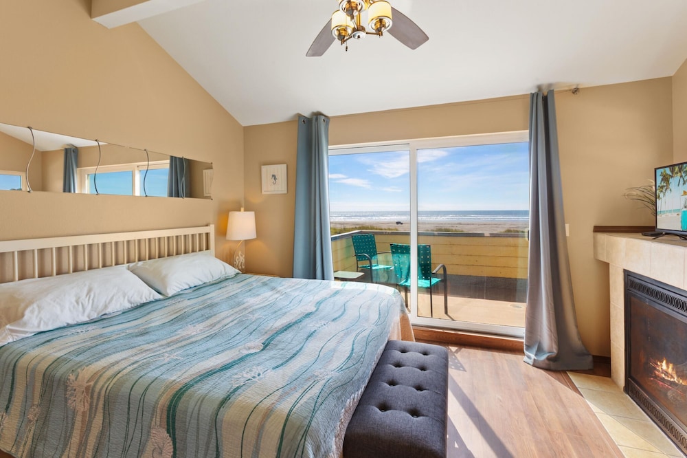 Beach Dream Two in Ocean Shores