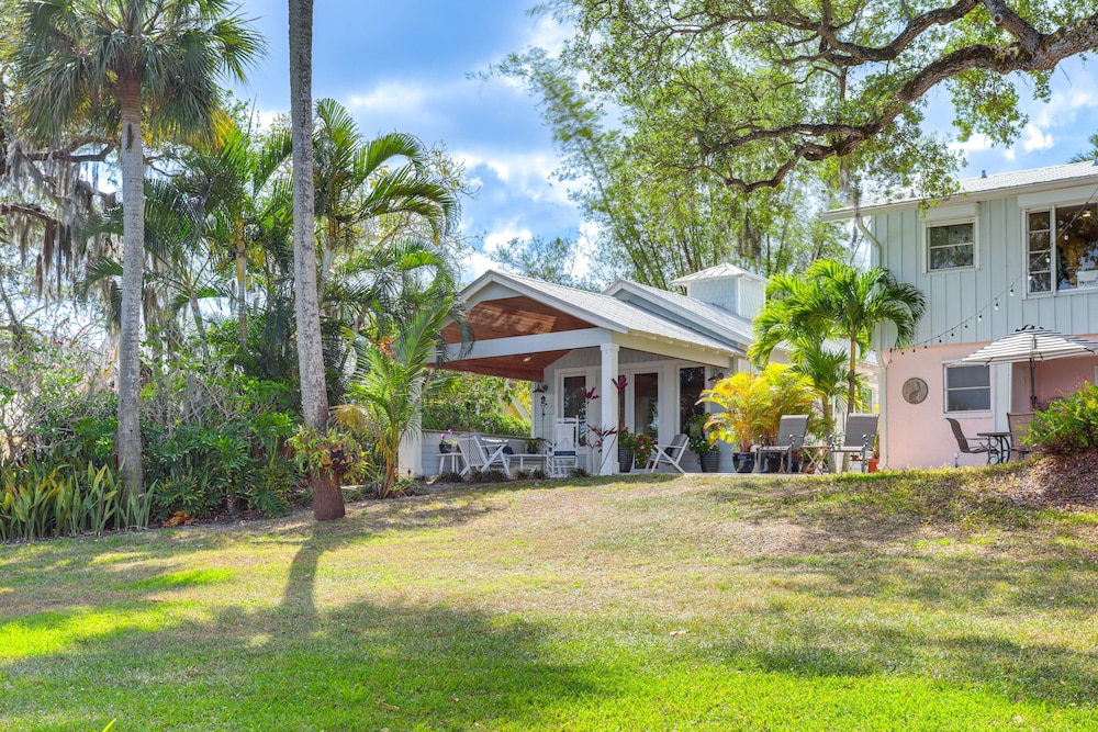 Waterfront Stuart Oasis w/ Hot Tub & Dock! view 4