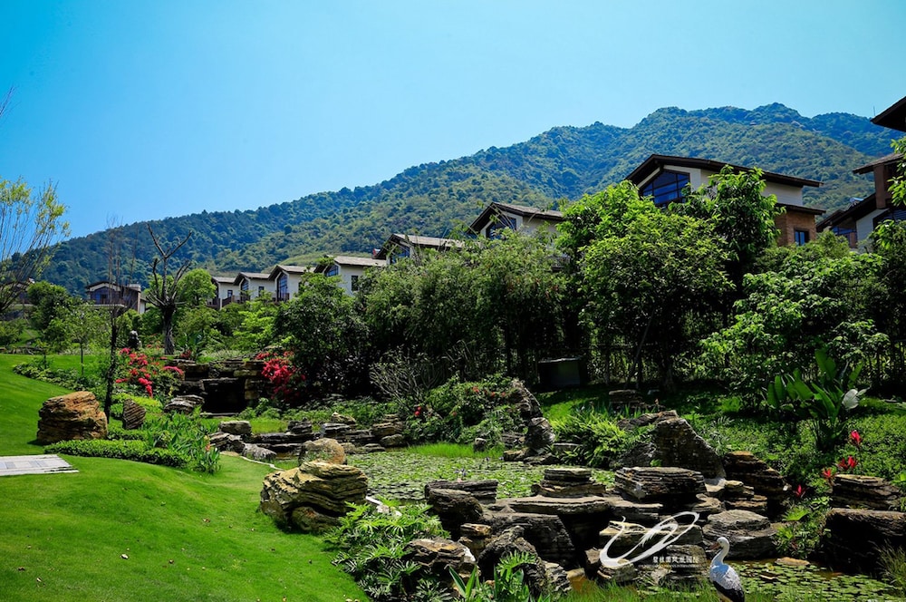 Country Garden Holiday Hot Spring Hotel Fogang