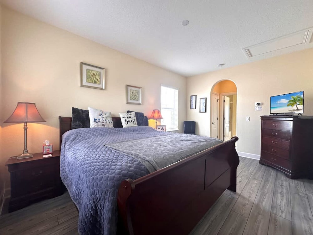 Cozy Reunion Resort Home - Sleeps 4 Near Disney