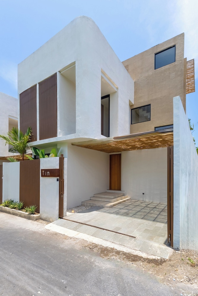 Villa Tin by Pertama Management