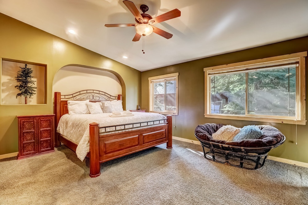 Residing Retreat view 3