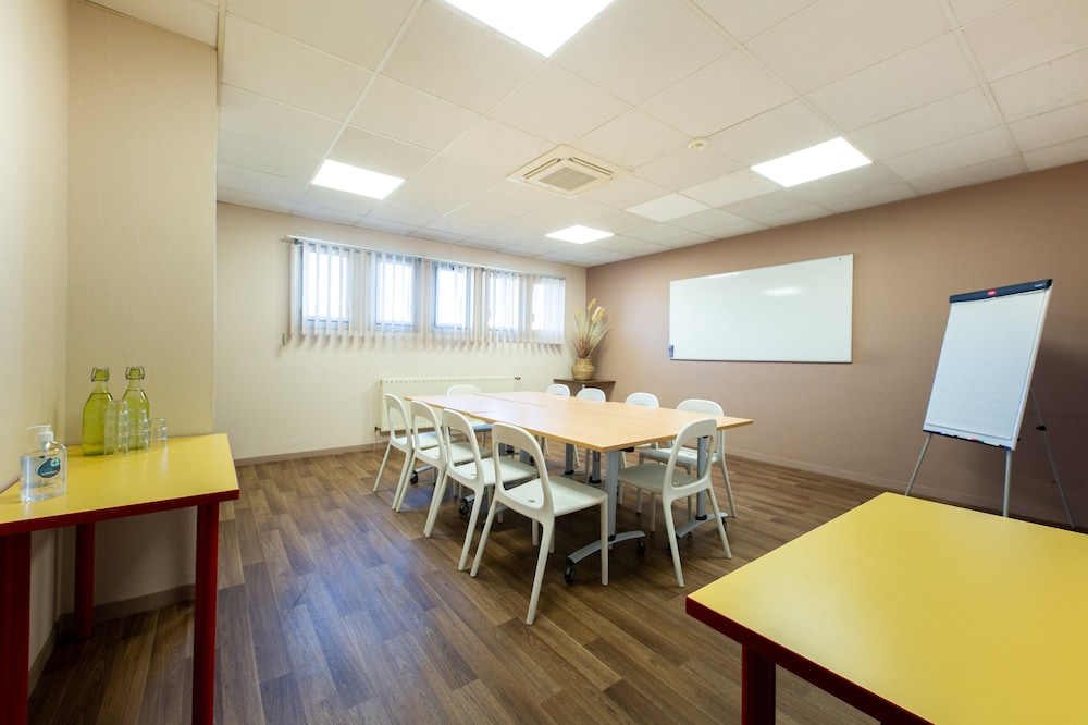 meeting & event spaces